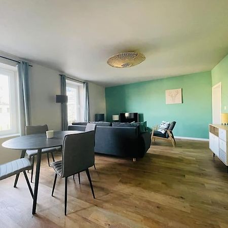 Appartement Cosy Au Centre De Beauraing Exterior foto